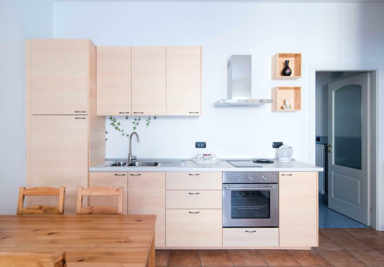 Al Piccolo Molo Appartement Como Buitenkant foto